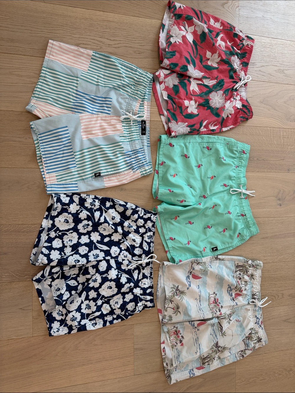 Bundle of 5 Hollister Men’s Swim Trunks / Shorts Size XS